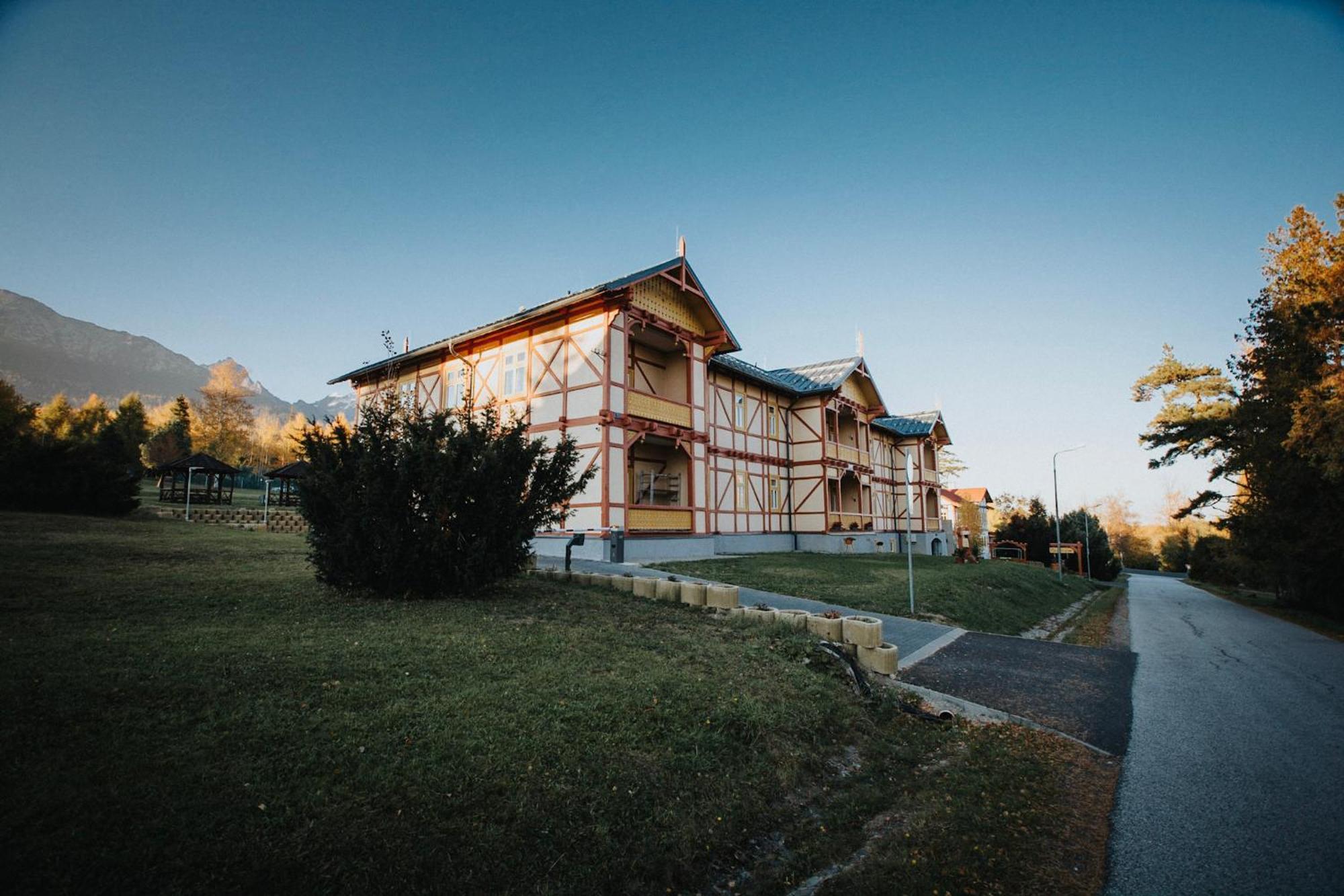 Vila Kollar Vysoké Tatry Rom bilde
